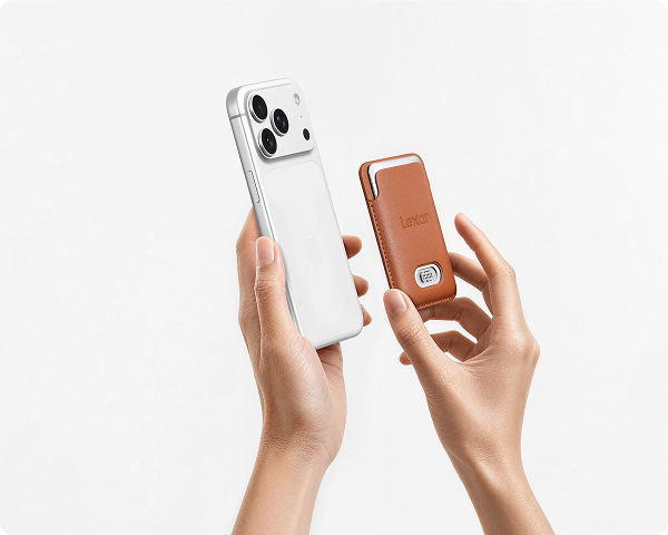 Lexar Muse magnetically connected to a phone